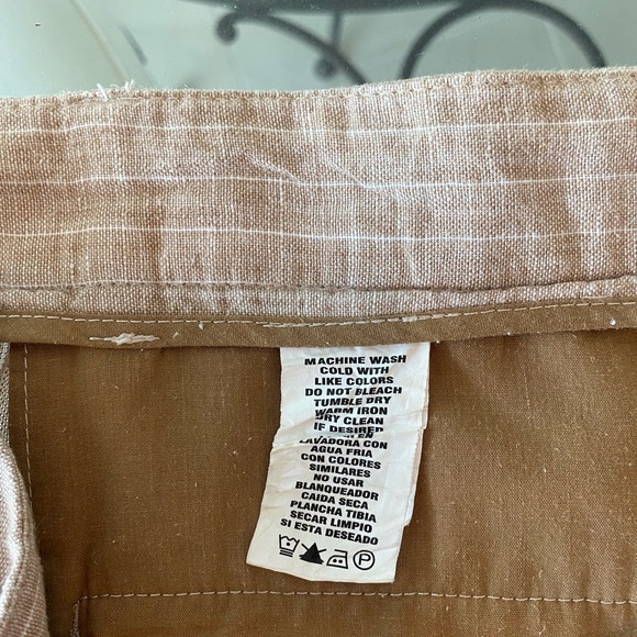 Havana Nines Men’s Shorts 100% Linen Tan w/white pin-stripes Sz 40 Excel cond - Picture 2 of 8